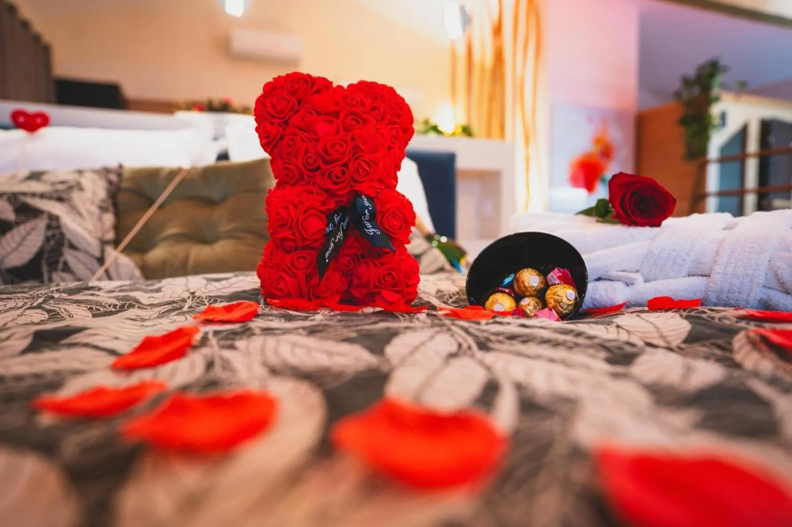Suite L'Olive Sacree Spa Et Sauna Cabannes Guest house